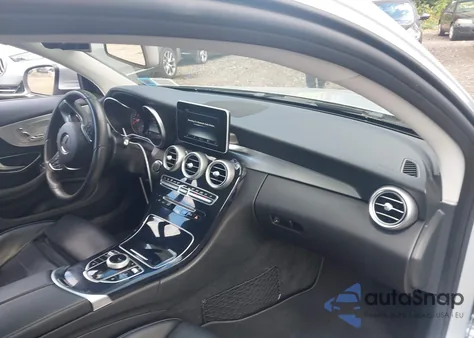 2017 Mercedes-Benz C 300 4Matic из США, поврежденный, VIN WDDWJ4KB4HF422316